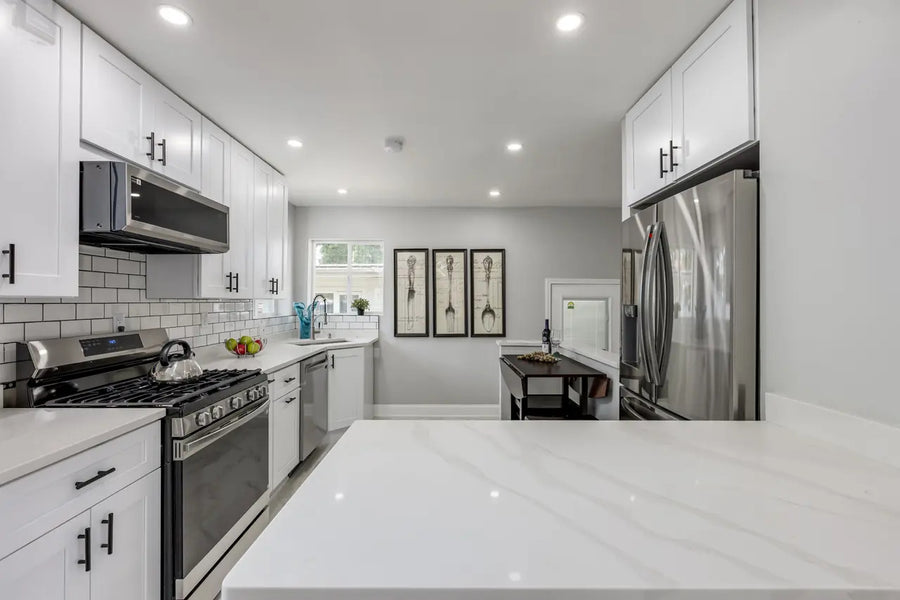 Elegant White Shaker Kitchen Space Solutions in Des Plaines, IL