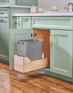 Maple Pullout Waste Container w/ Soft-Close