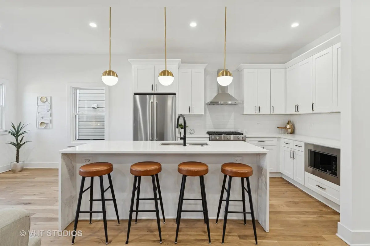 Modern Shaker White Kitchen Design Highlights in Elgin, IL