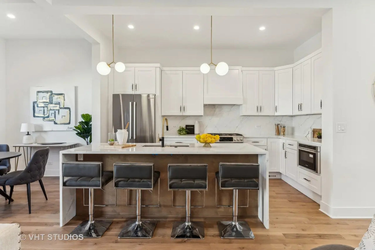 Modern Shaker White Kitchen Design Trends in Downers Grove, IL