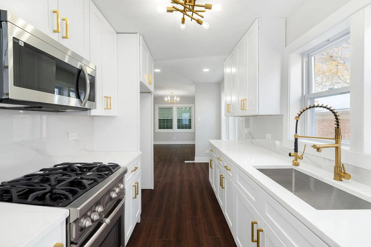 White Shaker Kitchen in Hoffman Estates, IL