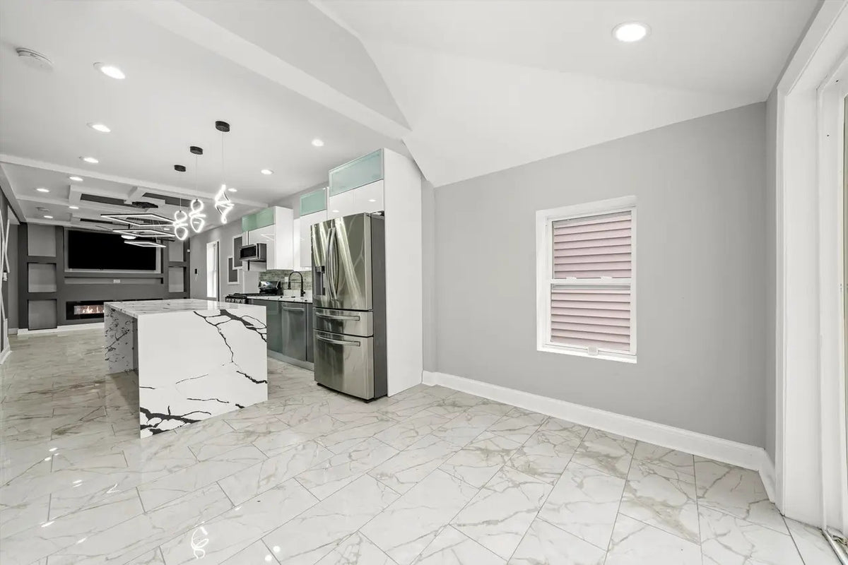 Two-Tone High Gloss Gray & High Gloss White Kitchen in Chicago, IL