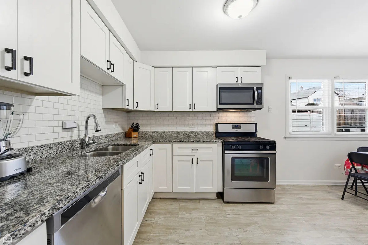 Shaker White Kitchen in Chicago, IL